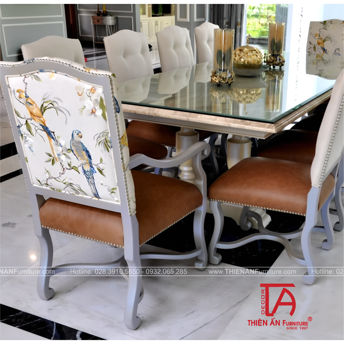Bộ Bàn Ăn Bán Cổ Điển TA 8001